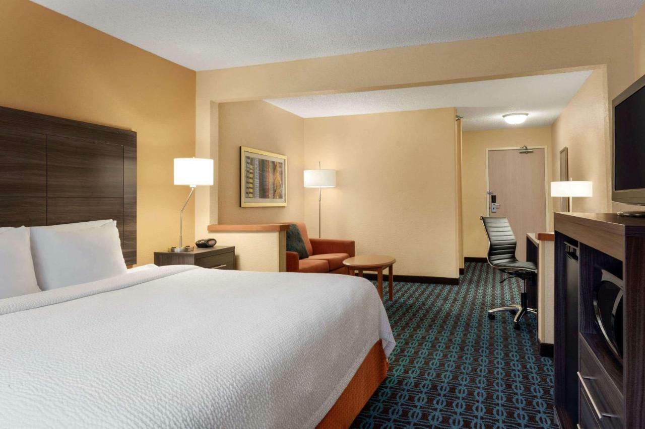 Baymont By Wyndham Tulsa Hotel Exterior foto
